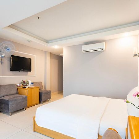 Lucky Star Hotel - Ben Thanh Cidade de Ho Chi Minh Exterior foto