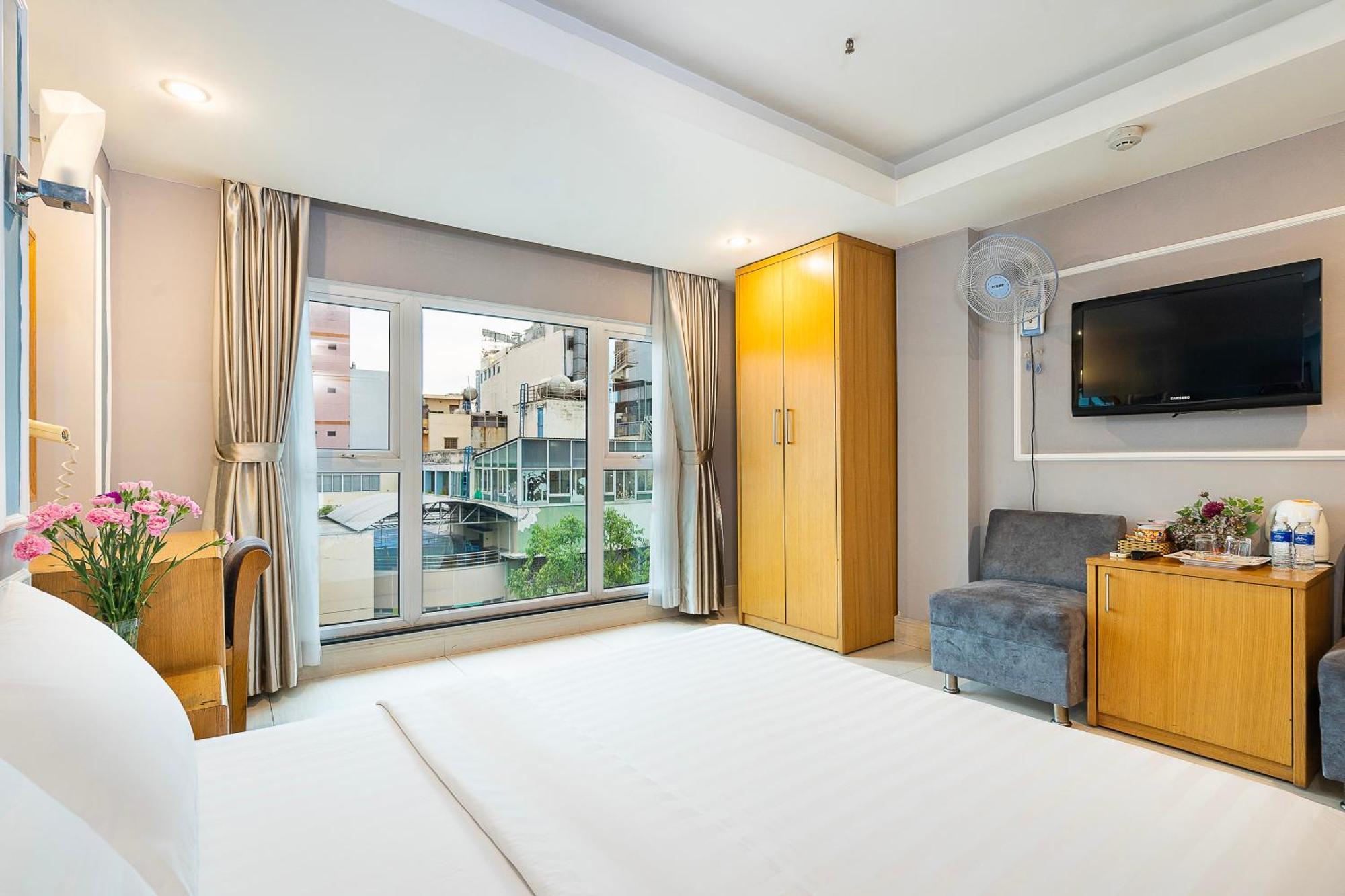 Lucky Star Hotel - Ben Thanh Cidade de Ho Chi Minh Exterior foto