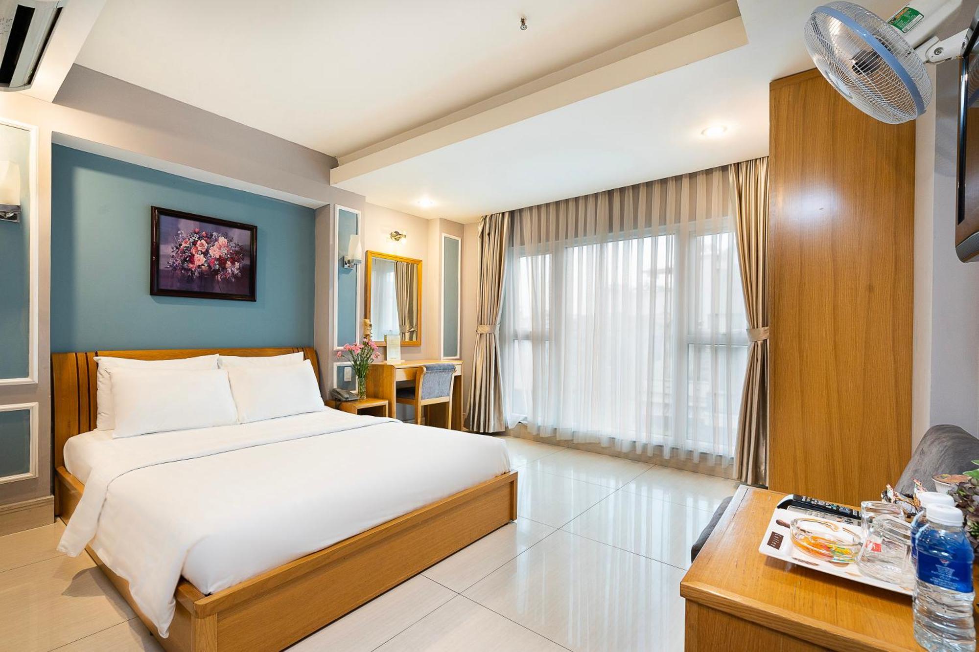 Lucky Star Hotel - Ben Thanh Cidade de Ho Chi Minh Exterior foto
