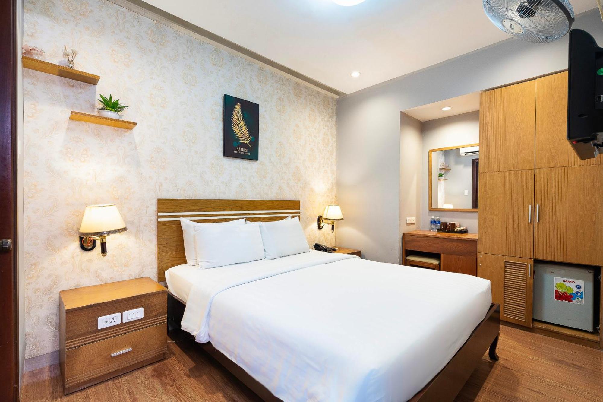 Lucky Star Hotel - Ben Thanh Cidade de Ho Chi Minh Exterior foto